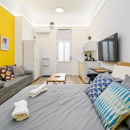 Stylish Yellow Suite In The Heart Of Budapeszt Zewnętrze zdjęcie